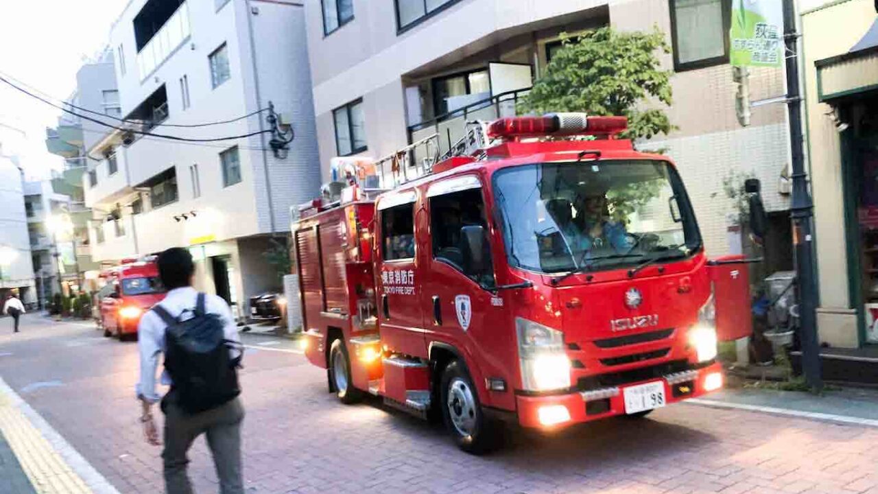 救急車のかわりに出動している消防車｜Ghichi.com